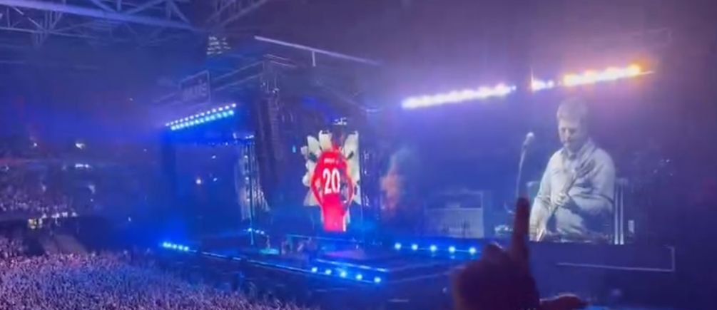 Группа Oasis почтила память Диогу Жоты на своём первом концерте за 16 лет