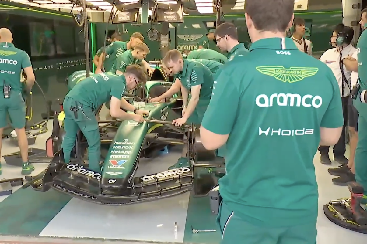 Боксы «Астон Мартин»