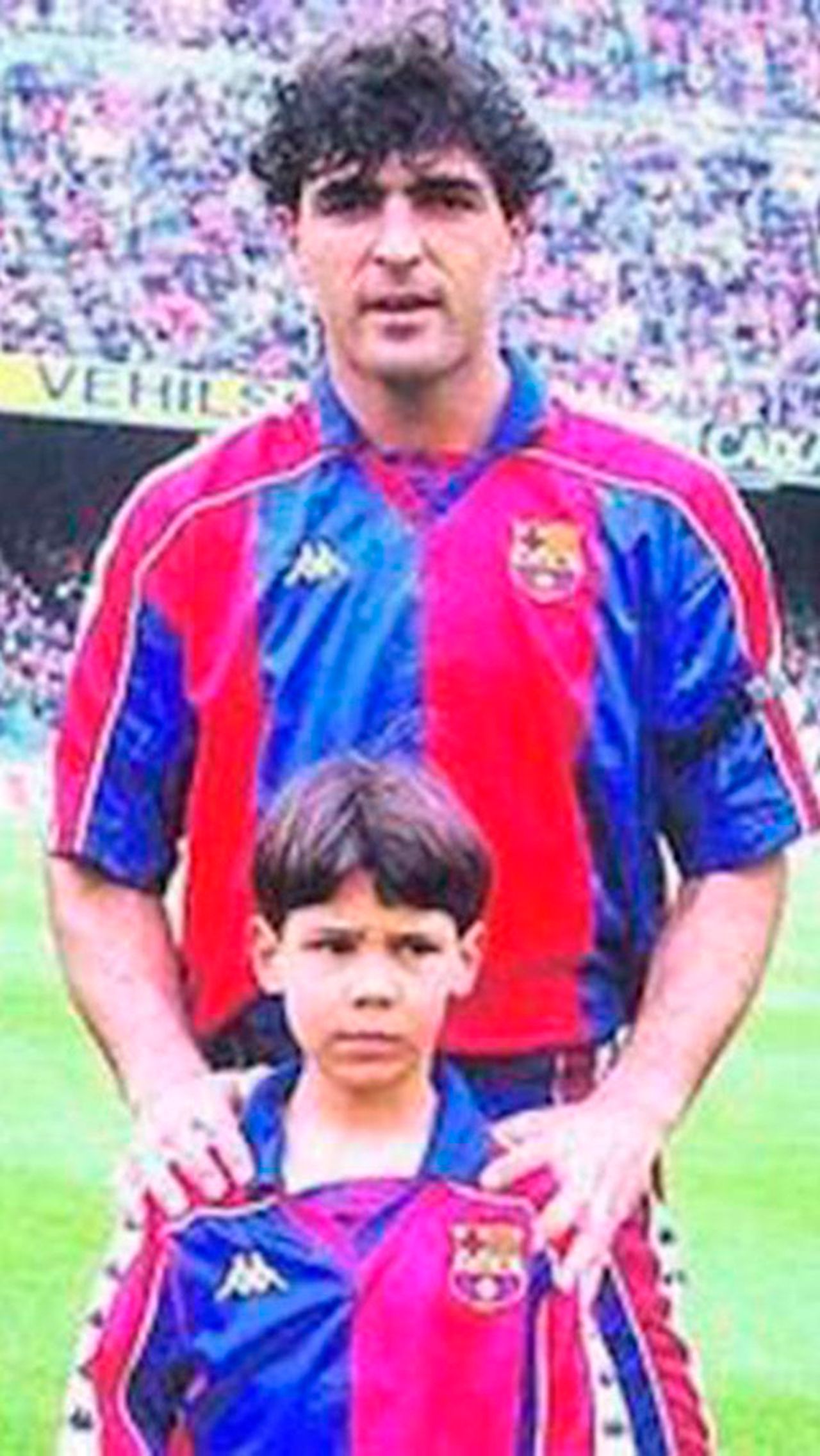 Рафаэль Надаль с детства болеет за «Реал» (Мадрид), хотя его дядя Мигель Анхель Надаль в 1990-е годы был знаменитым полузащитником «Барселоны».