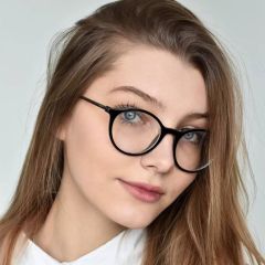 Александра Садовникова