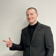 Андрей Максимов