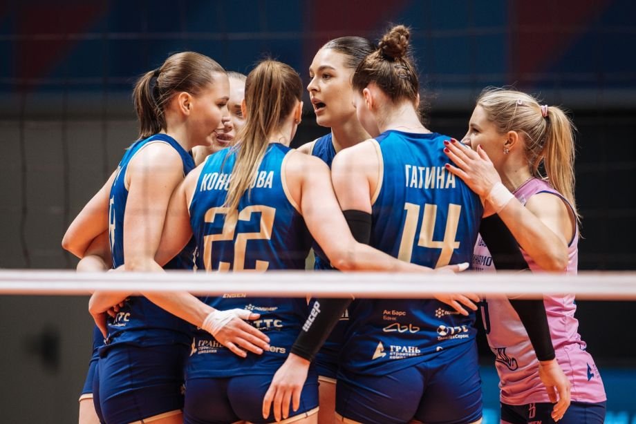 Игроки ЖВК «Динамо-Ак Барс»