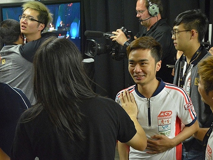LGD. xiao8 na čínskej datovania show s anglickými titulkami