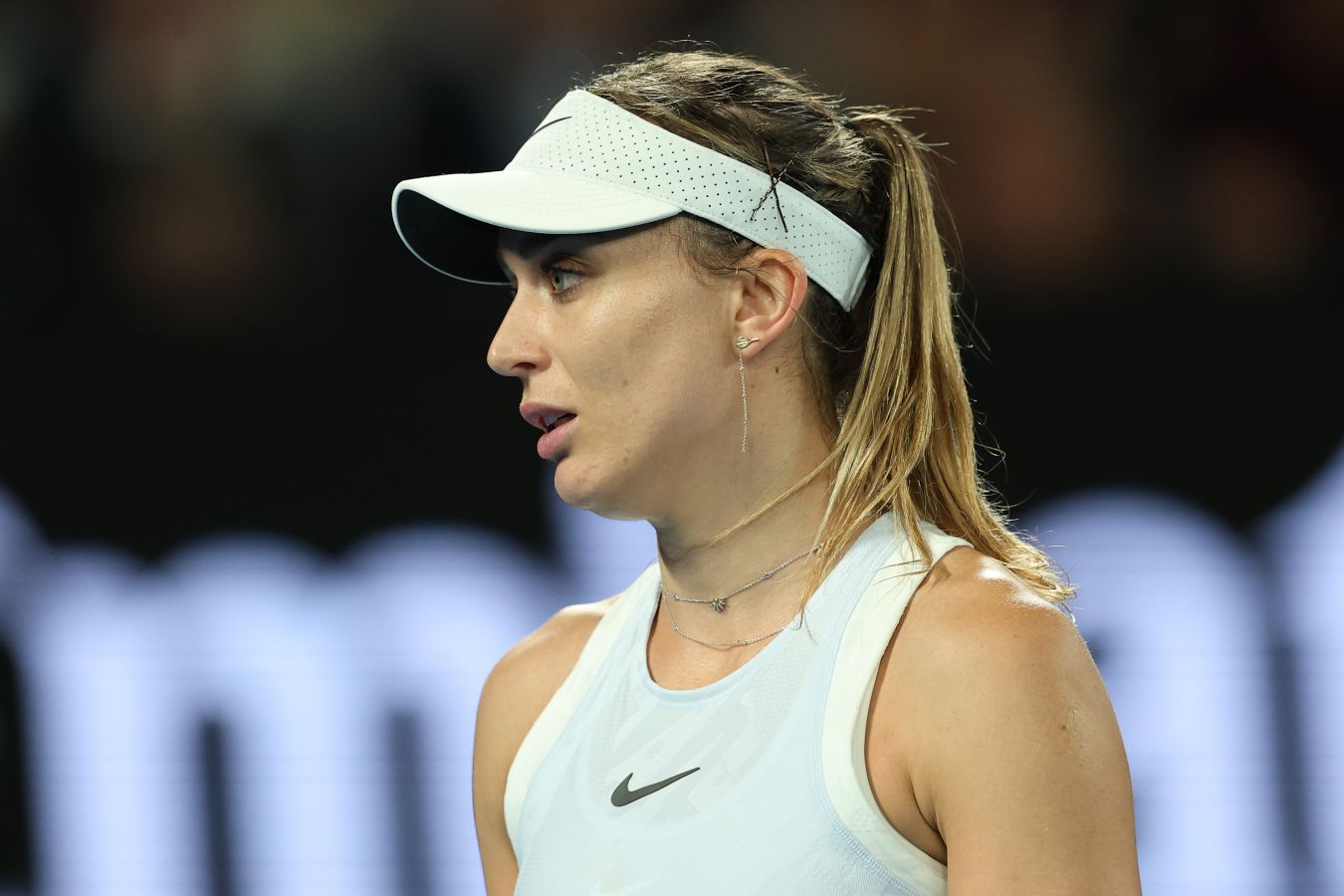 Паула Бадоса проиграла Александре Саснович в первом круге турнира WTA-500 в Абу-Даби