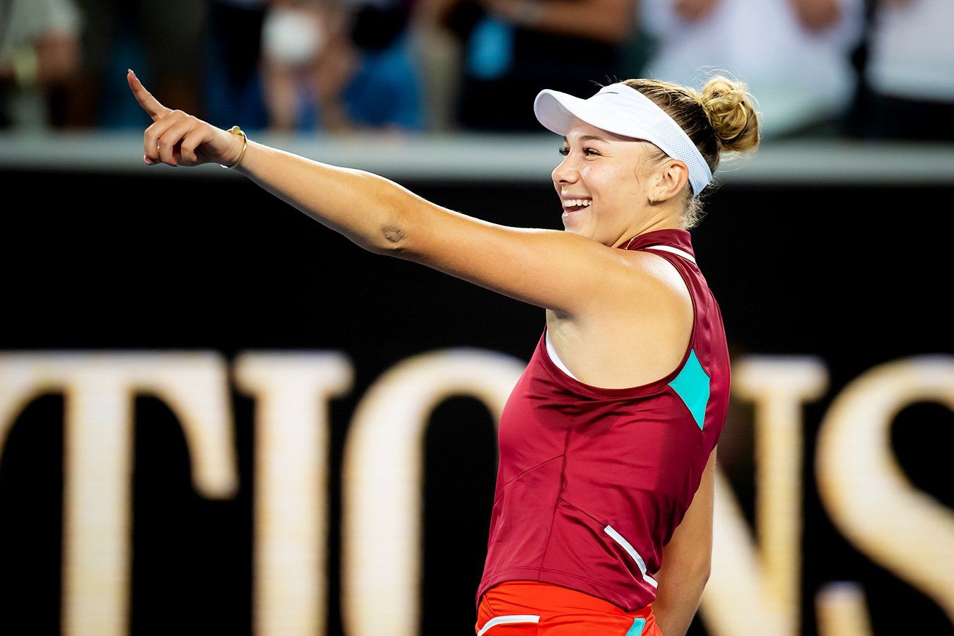 Аманда Анисимова стала победительницей турнира WTA-1000 в Дохе, обыграв Остапенко