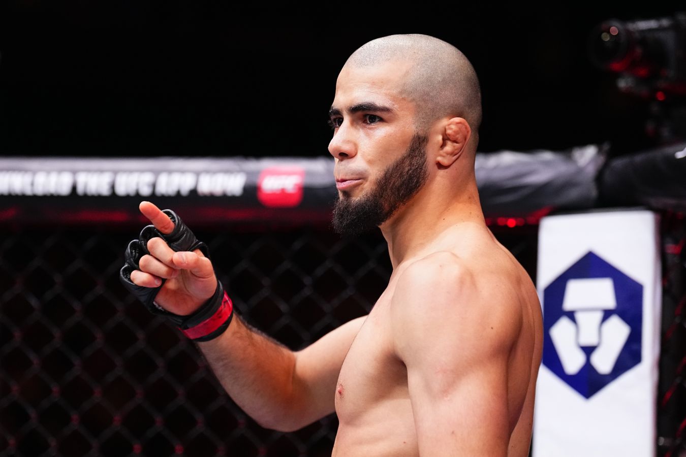 Мухаммад Мокаев выйдет против Брайса Мередита на турнире RAF 6