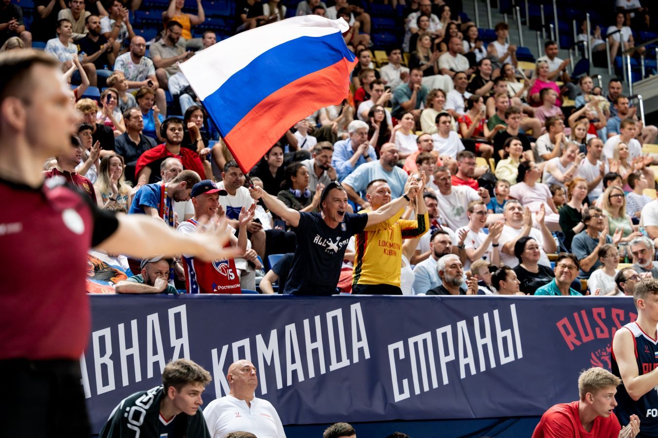 ФИБА может принять чрезвычайные меры для участия российских игроков в Олимпиаде-2028