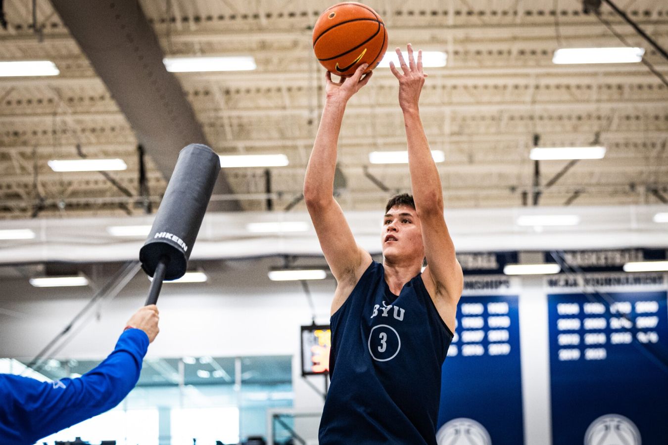 Дёмин повторил достижение NCAA, которое из легенд НБА удавалось только Джонсону и Кидду