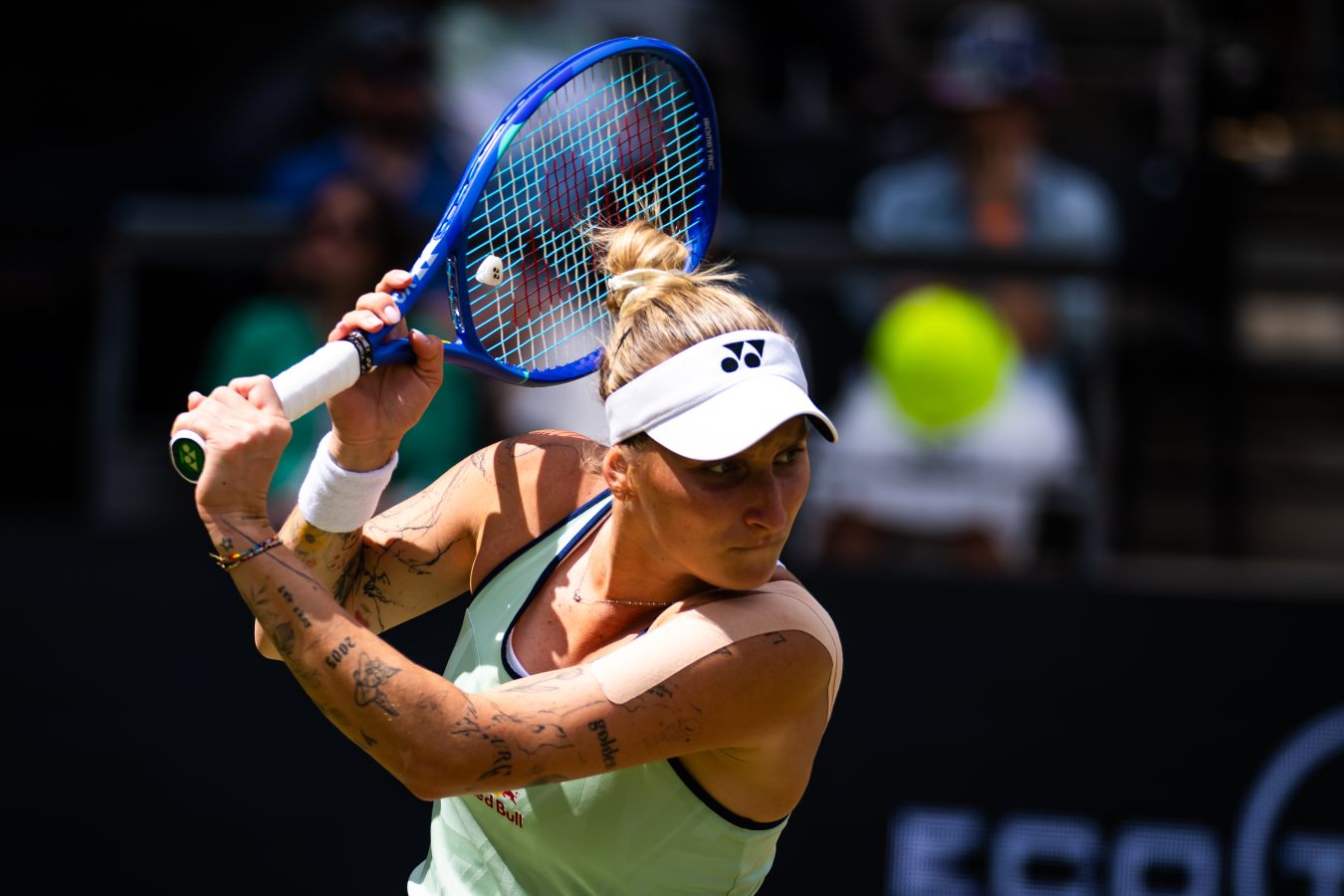 Маркета Вондроушова снялась с Australian Open  2026