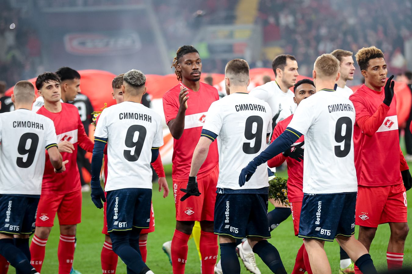 Алекс: Спартак  самый популярный клуб в России, но я уважаю величие Зенита и ЦСКА