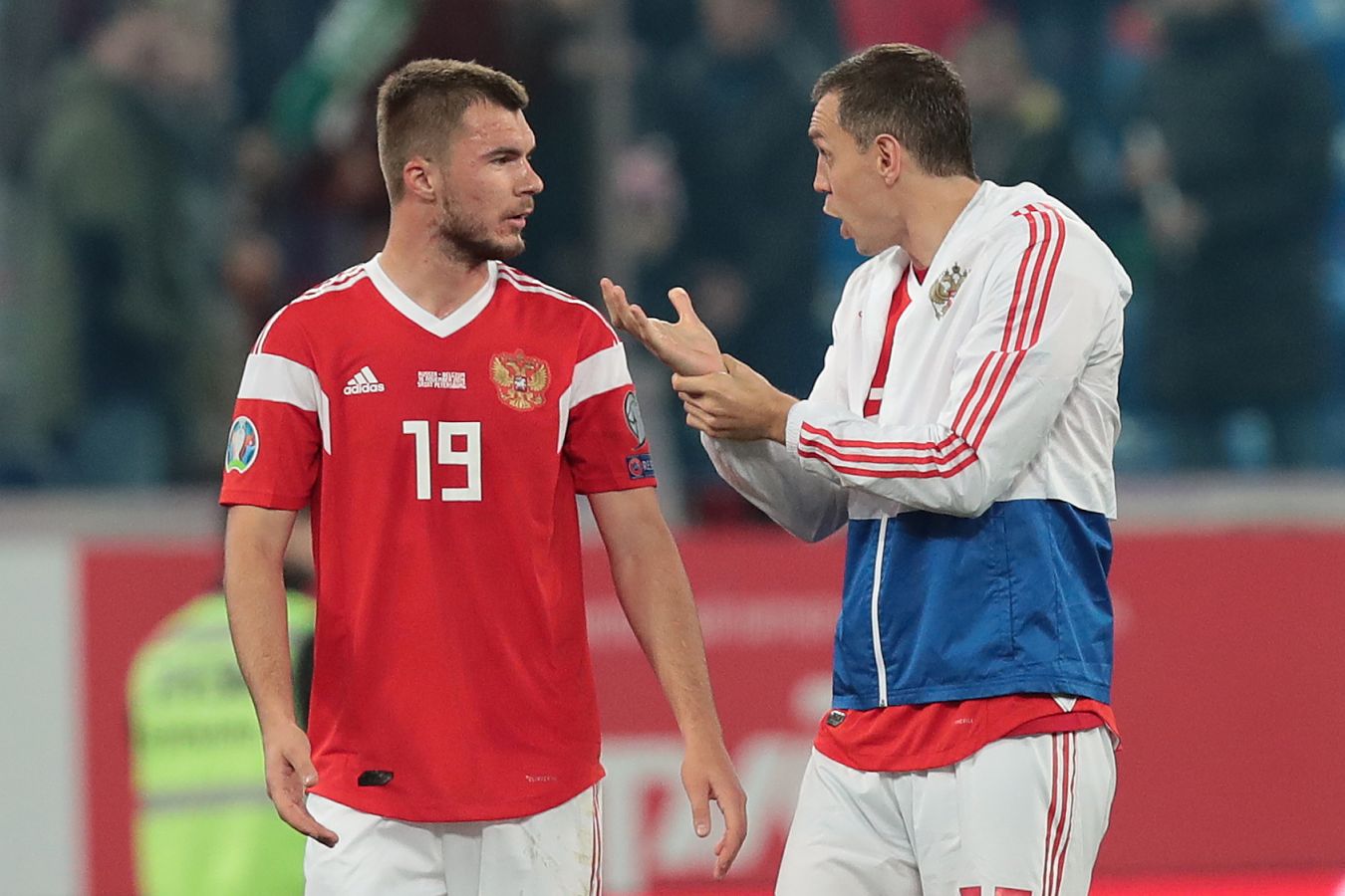 Экс-тренер Локомотива Оганесян  о Комличенко: команде был нужен нападающий, как Дзюба