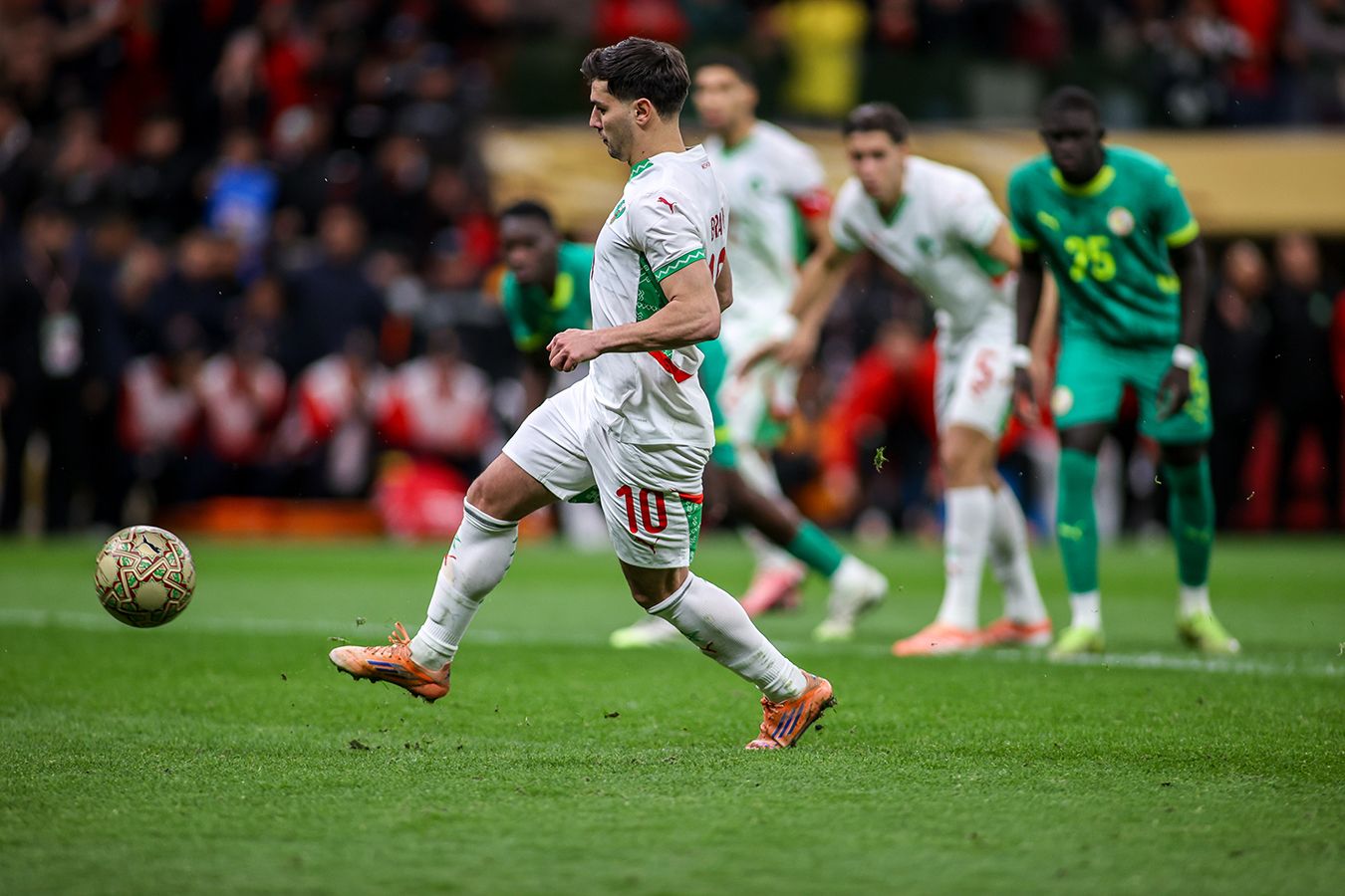 Тренер сборной Марокко высказался о незабитом пенальти паненкой Диаса в матче с Сенегалом