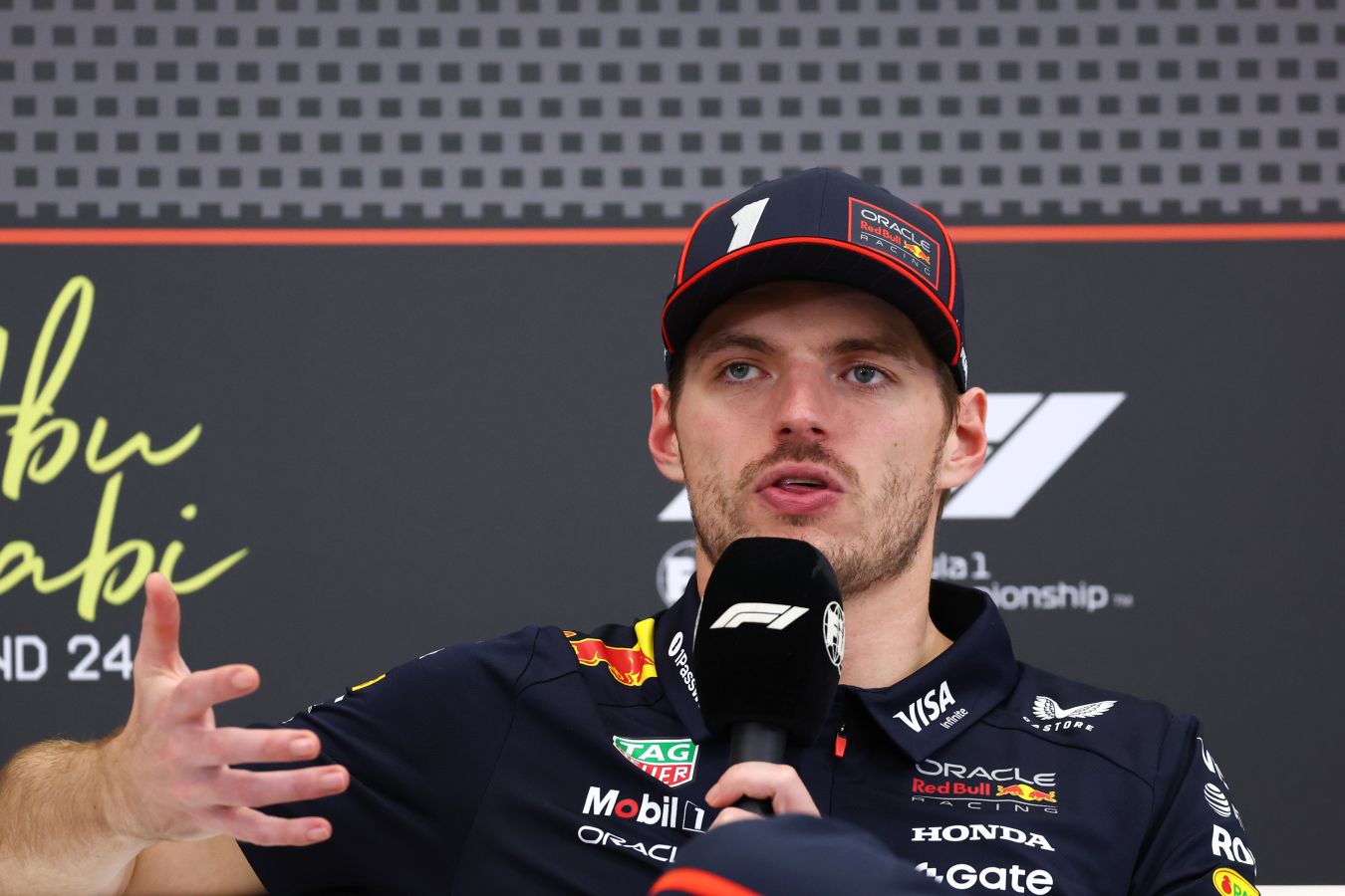 Кризис Red Bull: Хаджар впервые обыграл Ферстаппена, Макс может стартовать с пит-лейна