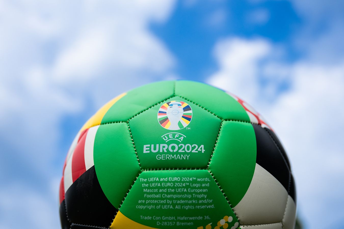 Власти Мюнхена одобрили использование УЕФА пиротехники на церемонии открытия Евро-2024