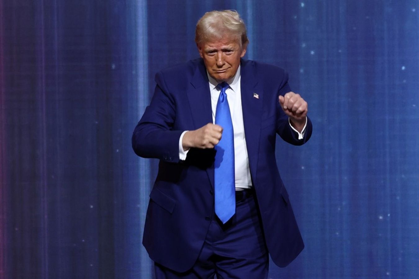 Трамп купил акции владельца UFC на фоне продвижения турнира в Белом доме