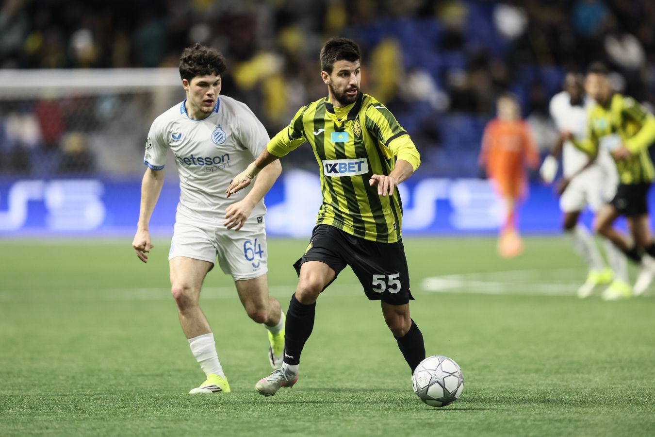 Кайрат объявил об уходе белорусского полузащитника Валерия Громыко