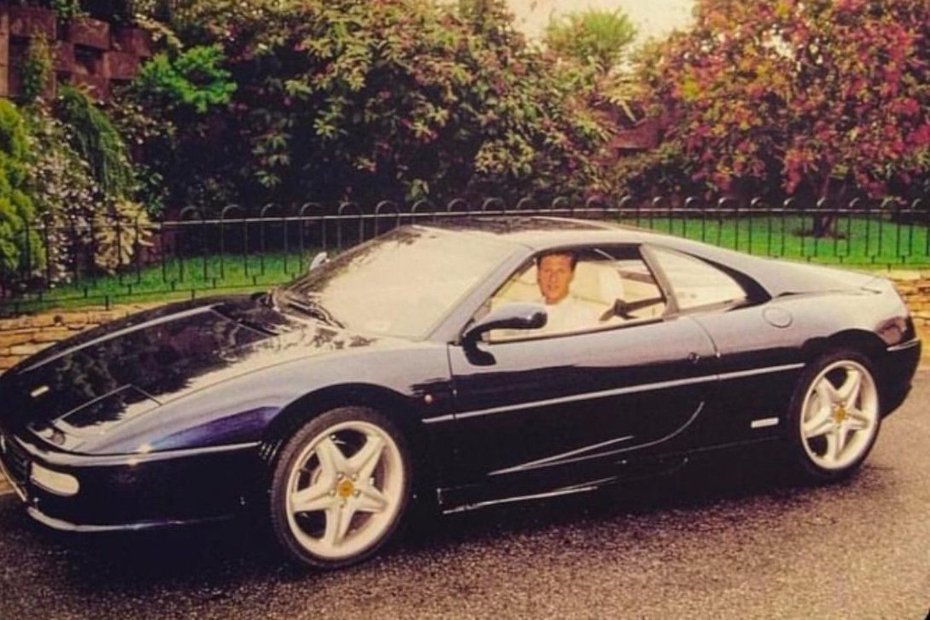 Первая служебная Ferrari Михаэля Шумахера выставлена на аукцион