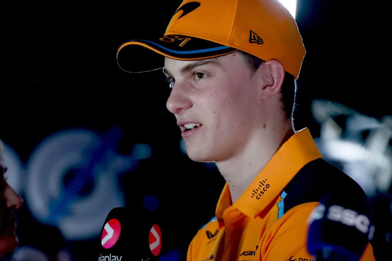 Оскар пиастри. Оскар пиастры. Оскар пьястри. Гонщики формулы 1. Oscar piastri mclaren.