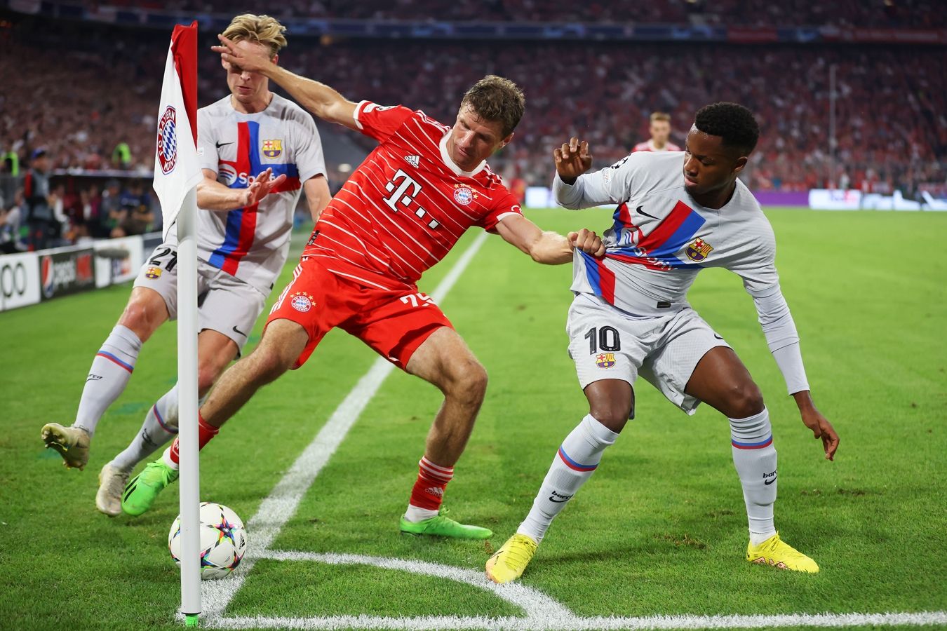 Томас Мюллер рассказал, считает ли он «Баварию» фаворитом Лиги чемпионов сезона-2023/2024