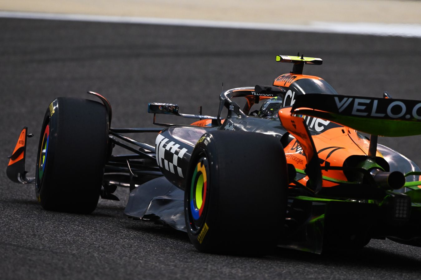 «Макларен» опять нарушает правила?