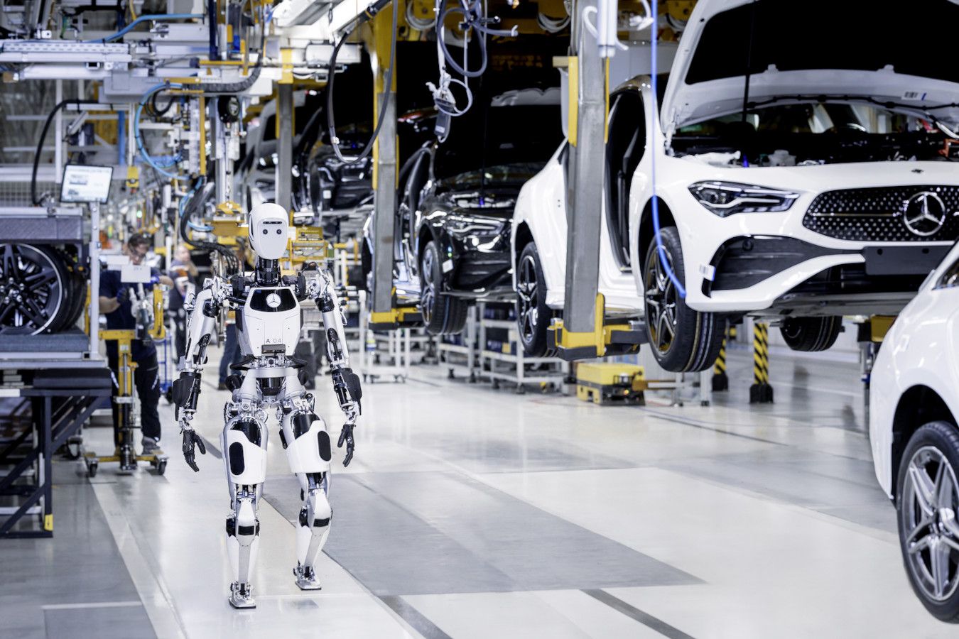 На заводах Mercedes-Benz будут работать человекоподобные роботы