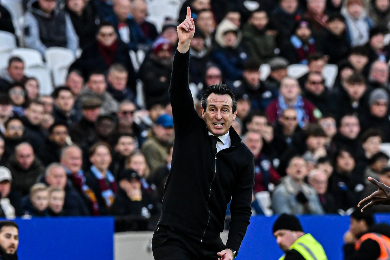 Дома у них больше проблем, чем на выезде. Унаи Эмери  перед игрой Астон Виллы с МЮ