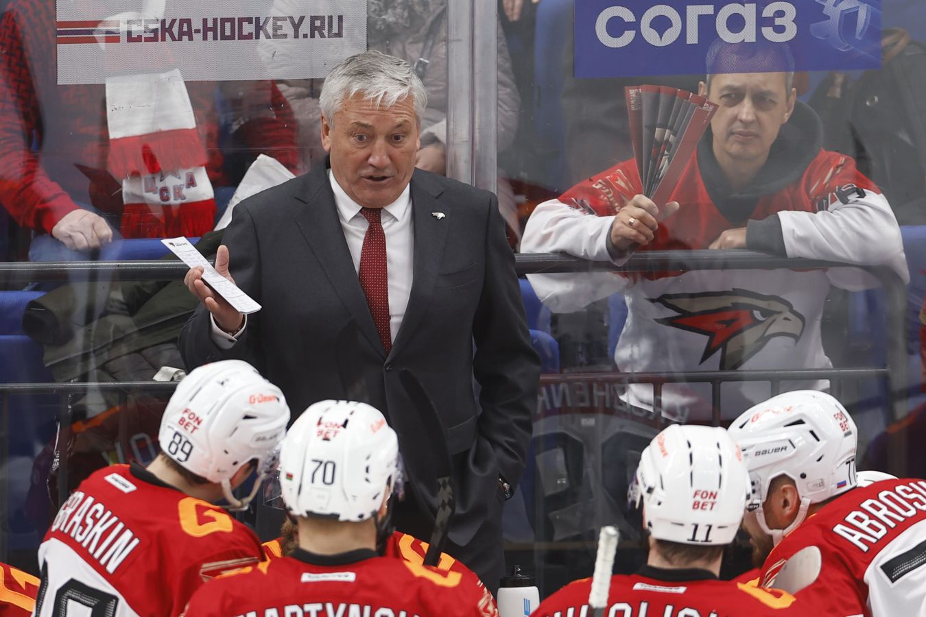 Задачи по математике на время. Разминка самолет. Танец с самолетиками. Разминка самолет. Фискуле минутка самалоты.