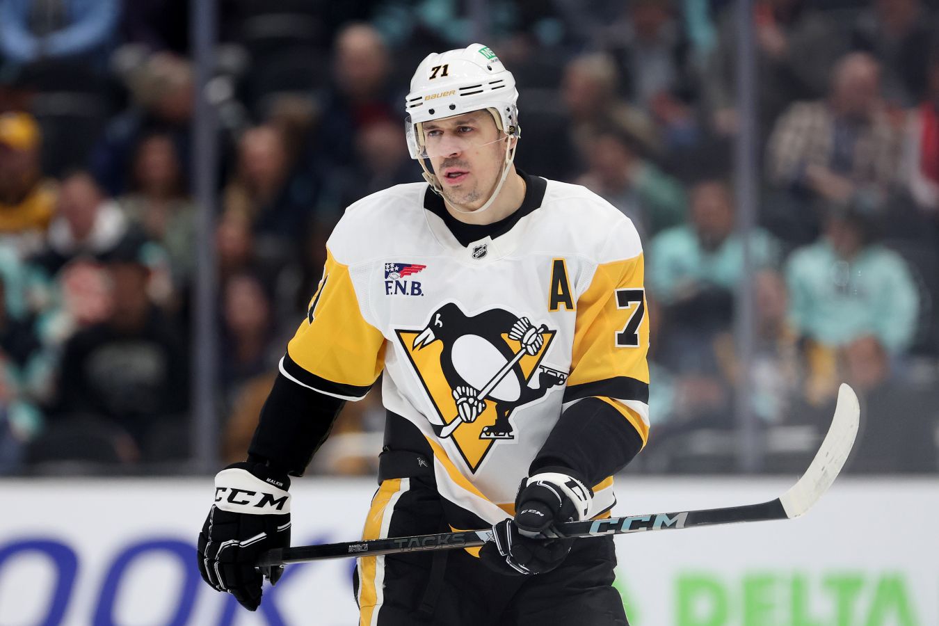 Евгений Малкин