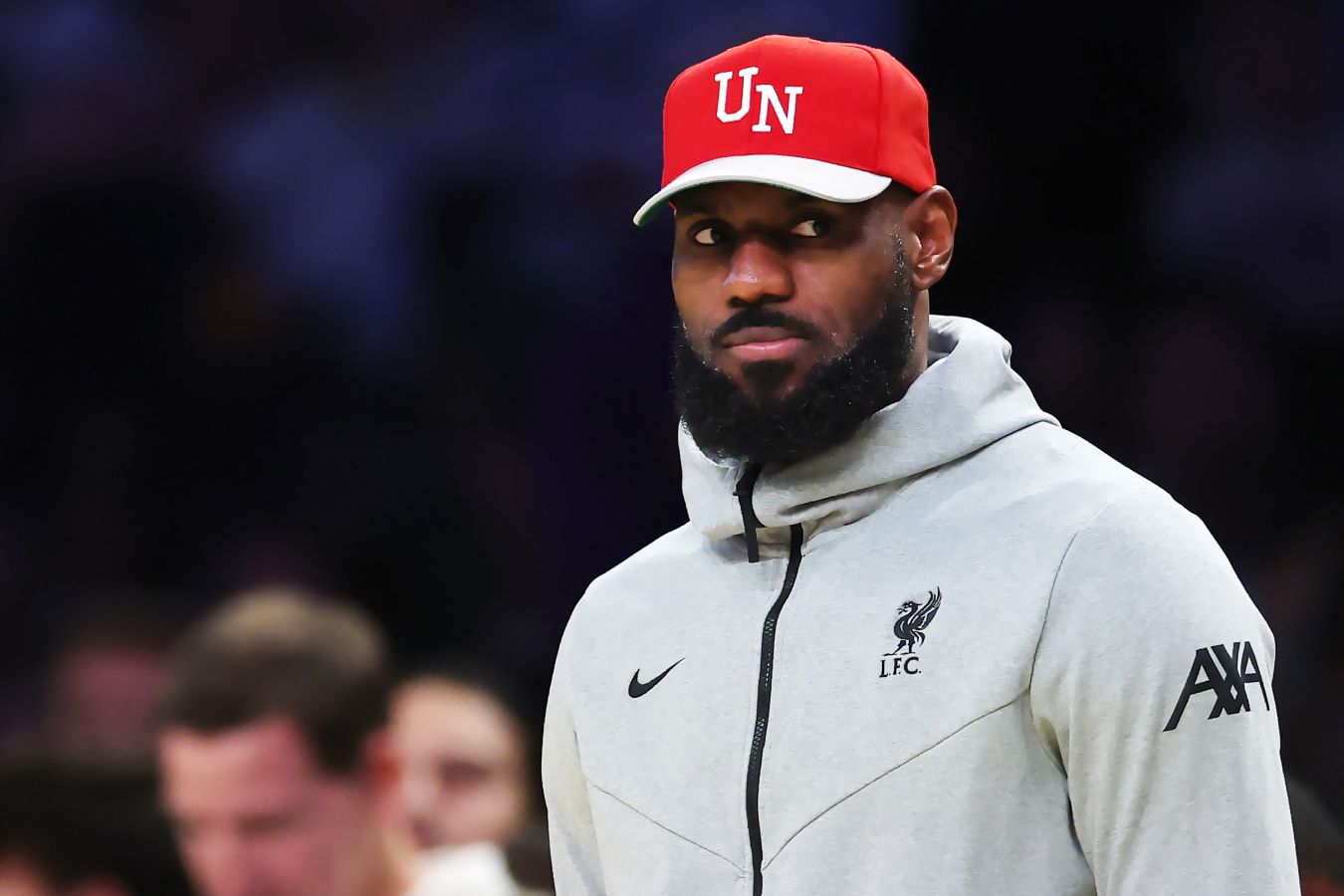 Леброн Джеймс ответил, подписал ли контракт с Nike из-за Майкла Джордана