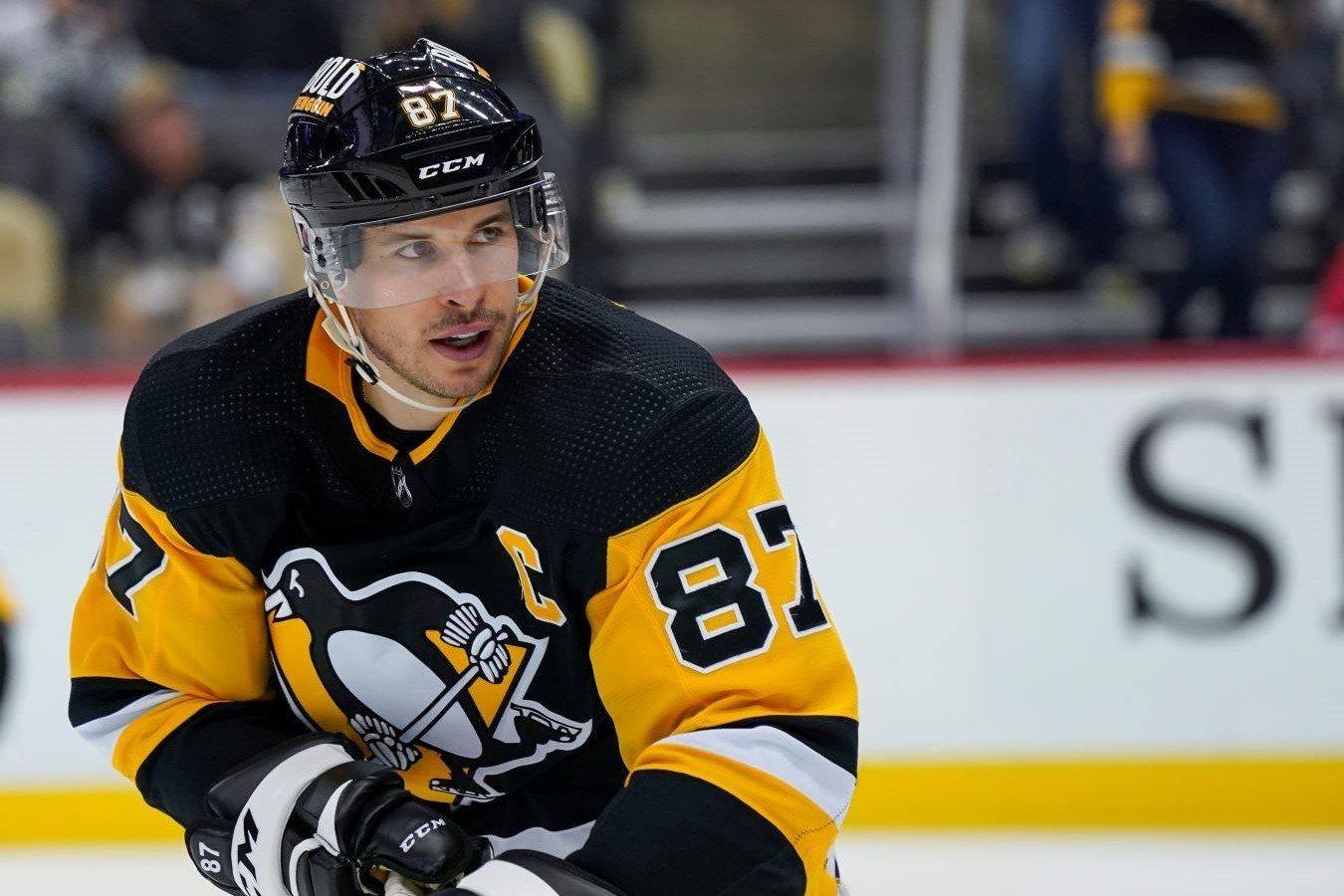 Сидни Кросби догнал Горди Хоу и уступает лишь 5 легендам НХЛ по числу побед с одним клубом