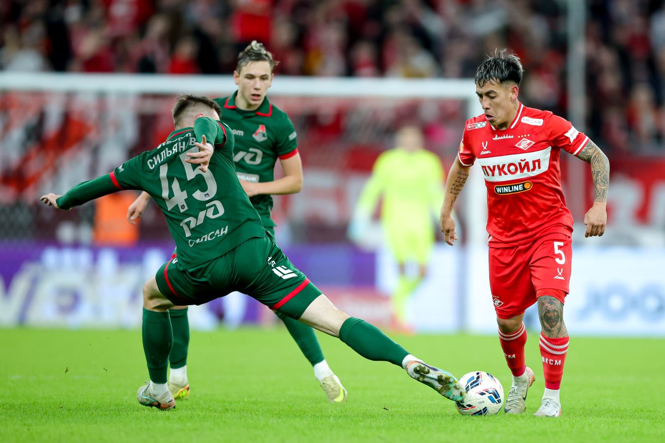 Акинфеев и Барко попали в символическую сборную РПЛ