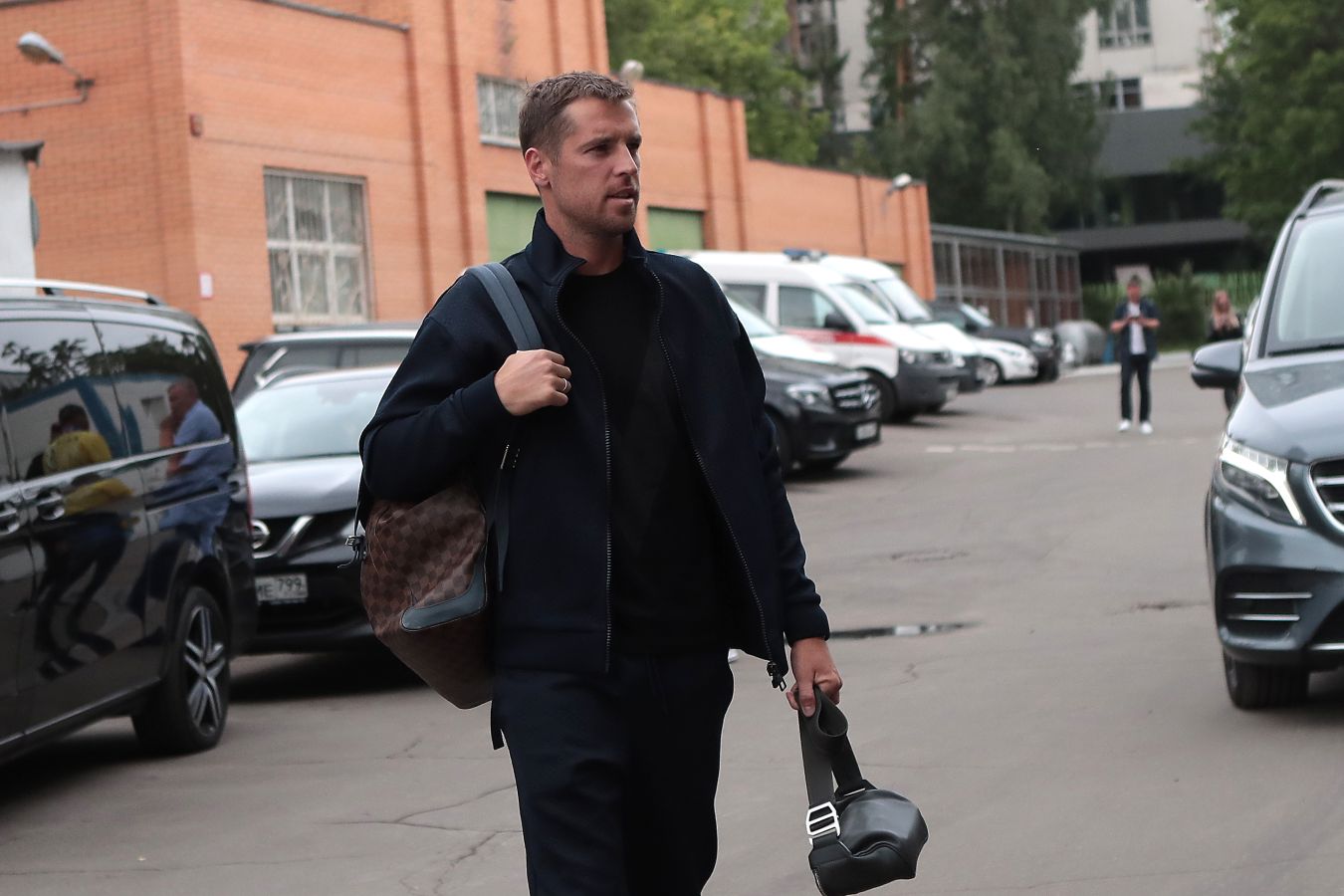 Дмитрий Комбаров рассказал, что хотел стать футбольным агентом, а не тренером