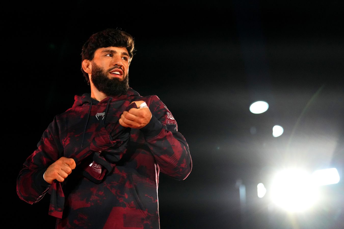 Илия, где ты Я должен драться за пояс. Царукян высказался после победы на UFC Катар