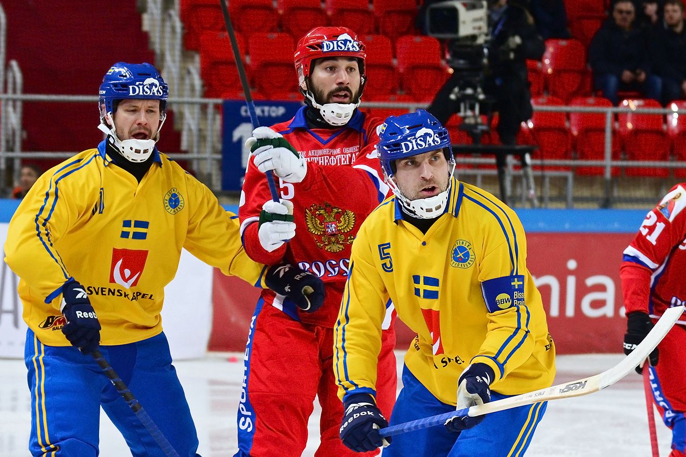 Россия обыграла Швецию и стала чемпионом мира по хоккею с мячом - Чемпионат