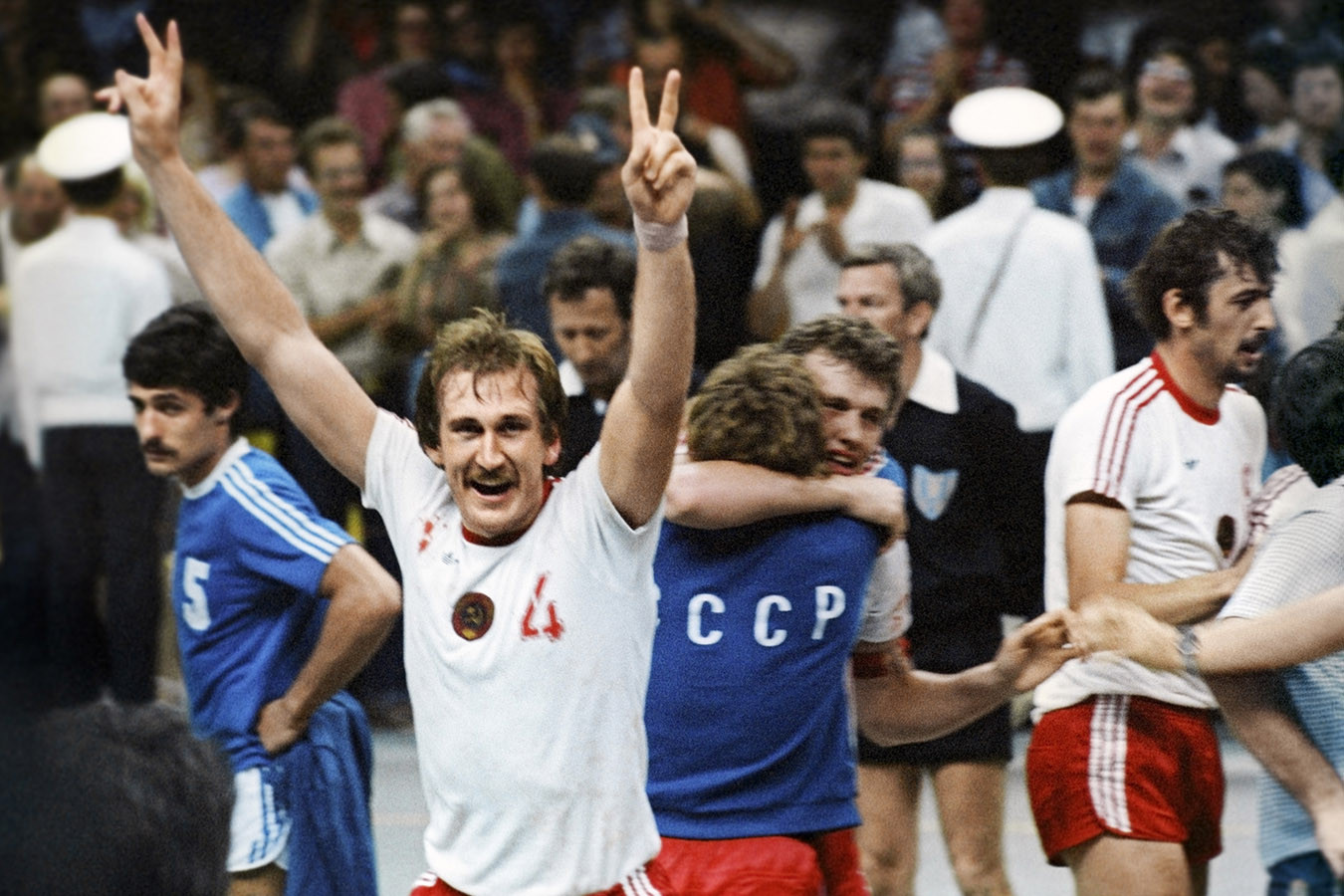 Стиль 80-х: что носили на летней Олимпиаде в Москве