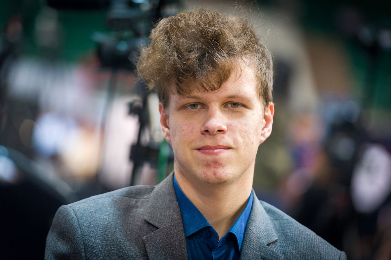 Владислав Артемьев одолел Магнуса Карлсена на чемпионате мира по рапиду и блицу  2025