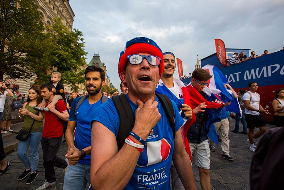 Вдохновлённые чемпионатом: 5 колоритных образов от болельщиков сборной Франции