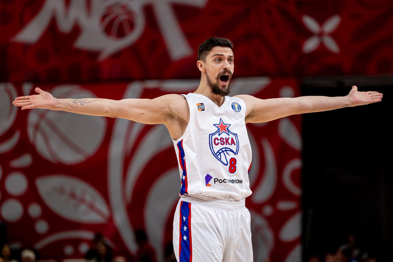 Антон Астапкович идёт на уникальный рекорд