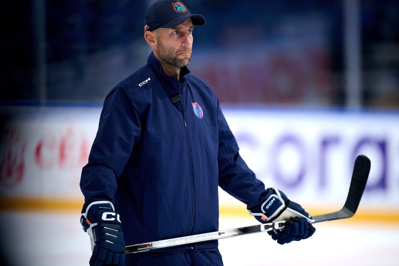 Митч Лав провёл первое эмоциональное собрание с Драконами перед игрой с минским Динамо