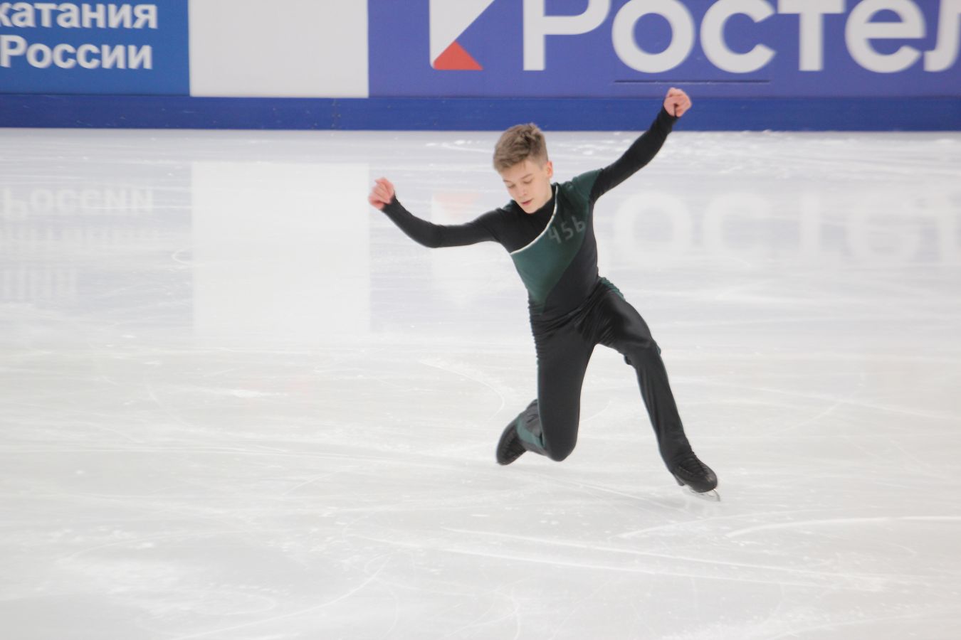 Фигурист Лазарев объяснил, почему не прыгает тройной аксель вместе с пятью четверными