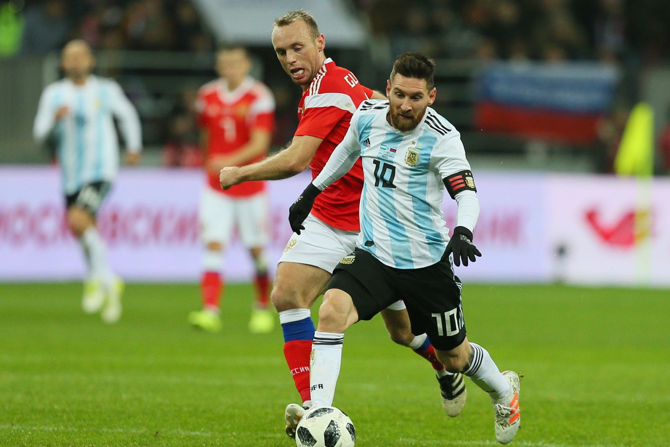 Денис Глушаков назвал двух лучших игроков чемпионата мира — 2022