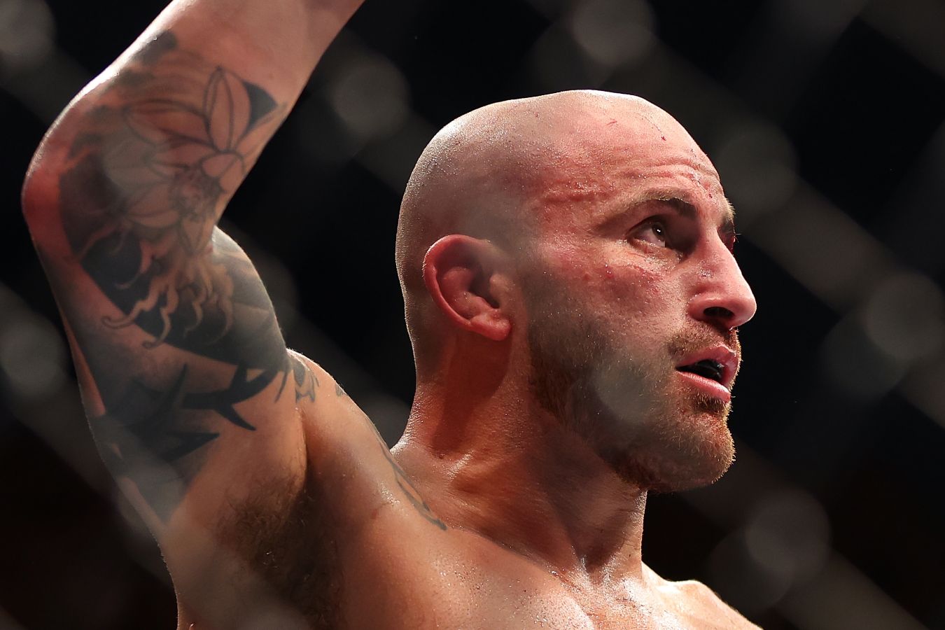 Волкановски показал подготовку в тренажёрном зале перед реваншем с Лопесом