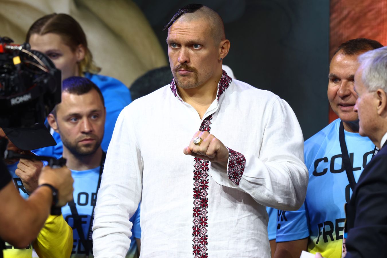 Бой Усика с Дюбуа под угрозой срыва, новым соперником украинца может стать Деонтей Уайлдер