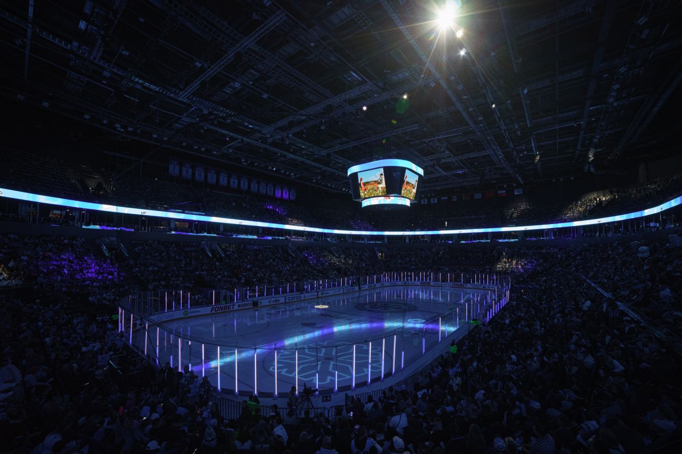 Коллектив был хороший, тут проблема точно не в этом. Сошников о ситуации в Сибири