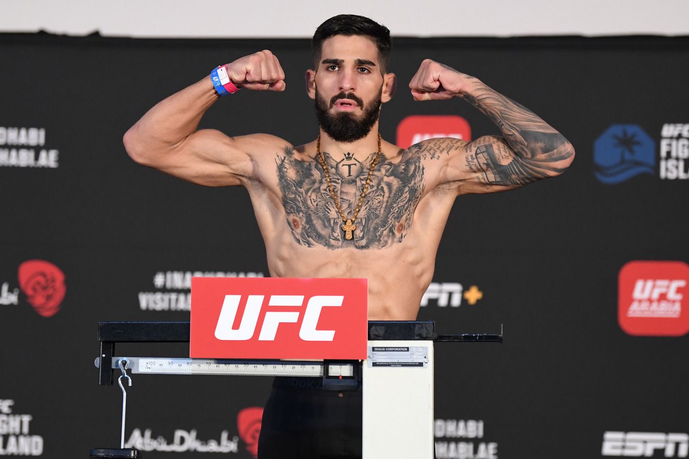 Майкл Чендлер поделился ожиданиями от перехода Топурии в лёгкий вес UFC