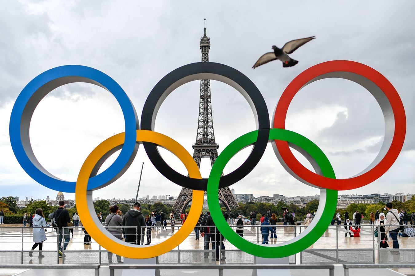 Премьер-министр Франции заверил, что церемония открытия Олимпиады состоится по плану