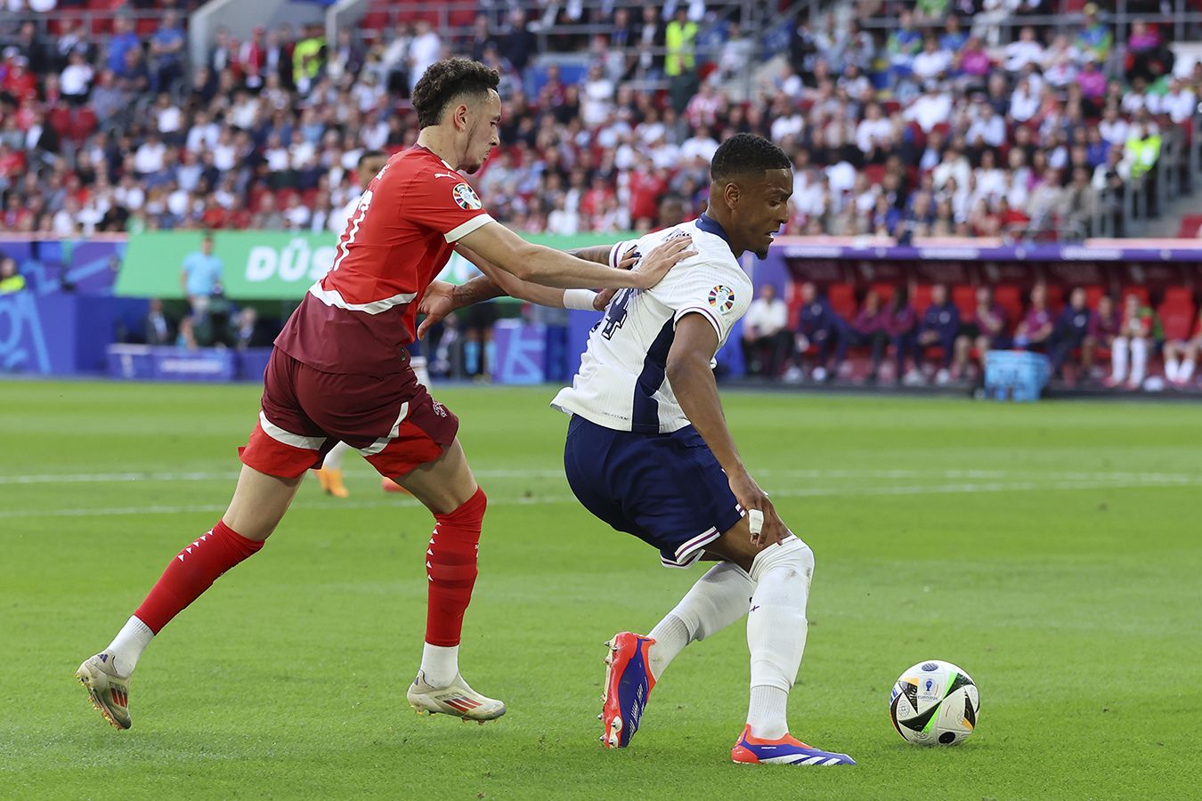 Игрок сборной Англии Конса поделился эмоциями от победы над Швейцарией в 1/4 финала Евро