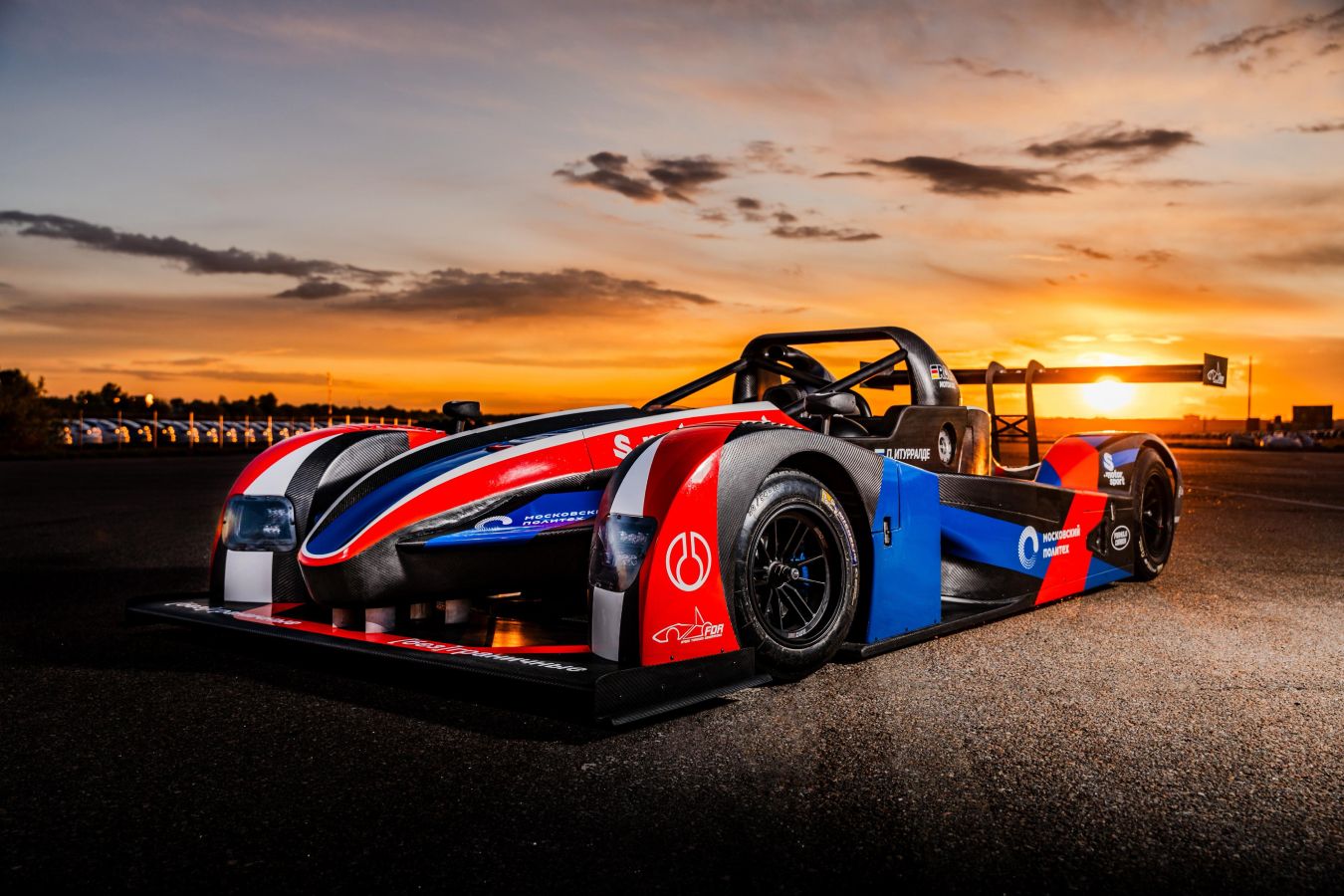 Представлен российский гоночный гибрид