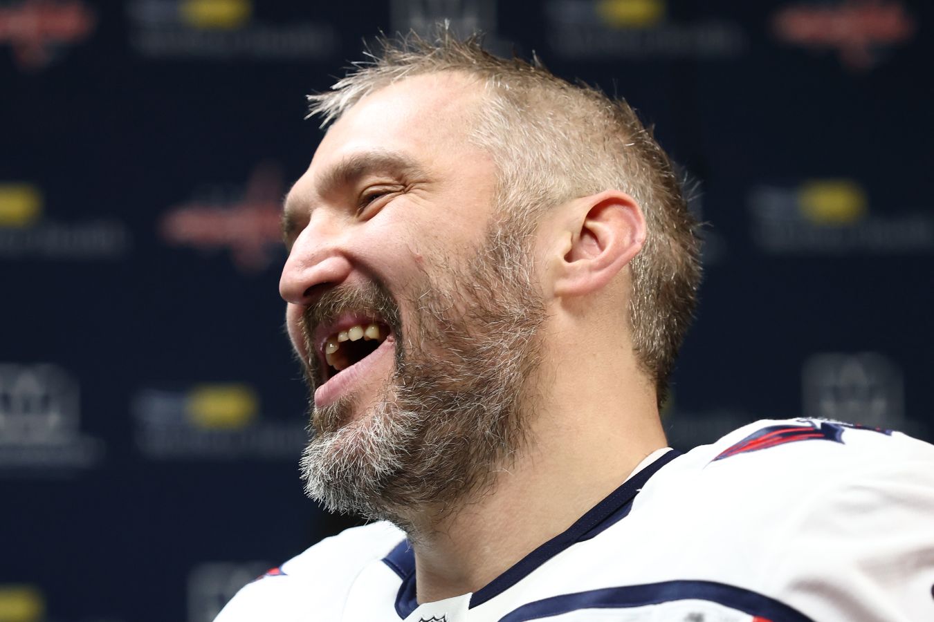 Александр Тихонов: Овечкин не лучший спортсмен года в России, он играет в США