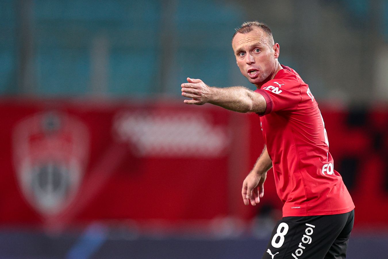 Выдвижной ящик. Глушаков рассказал о проблеме с коленом, с которой он играл всю карьеру